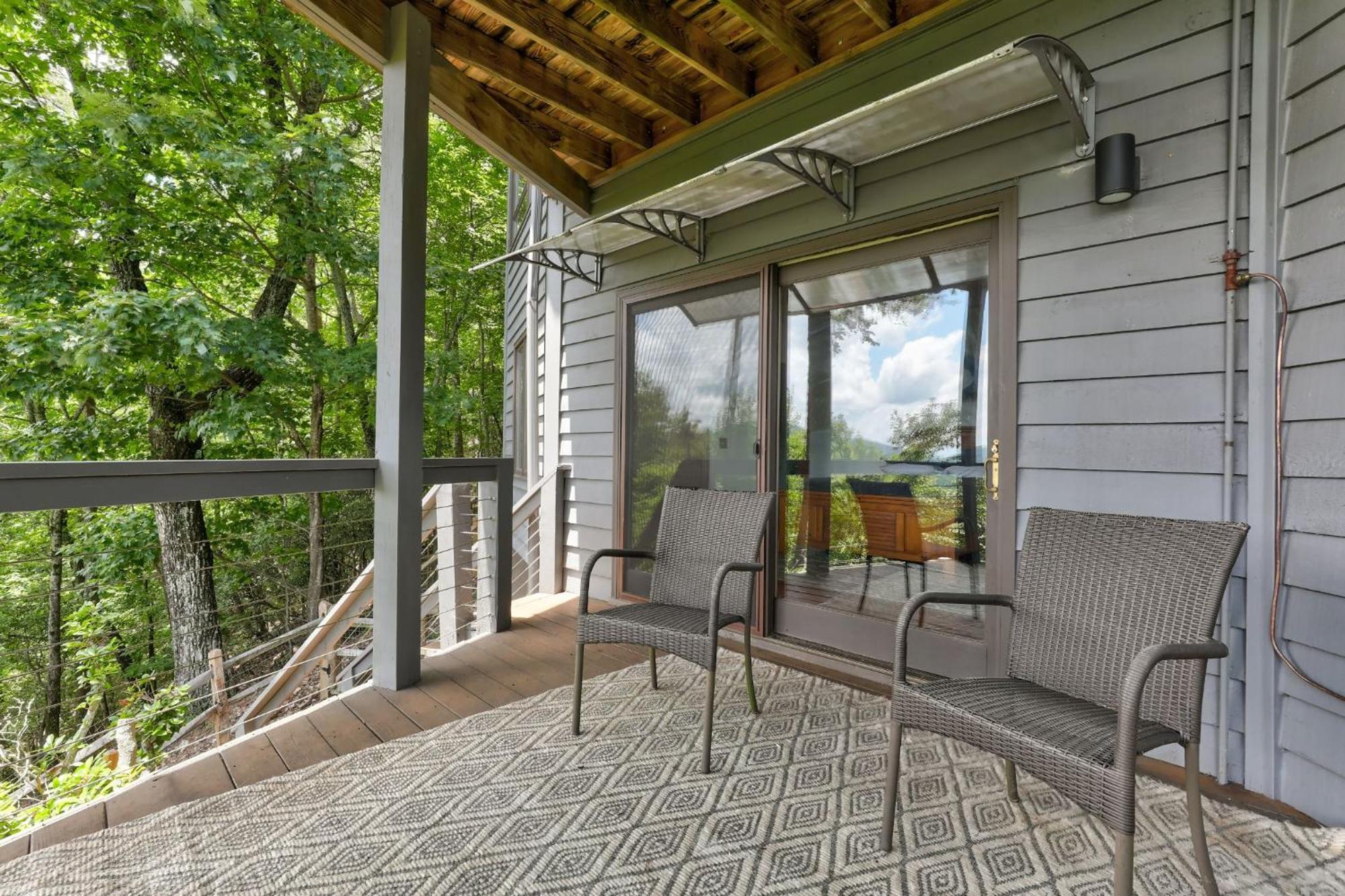 Falken Haus - Relax In Seclusion With Panoramic Lake Views Jasper Extérieur photo